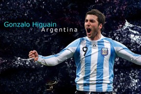 Kering-阿拉伯媒体赞新月“有担当”退出