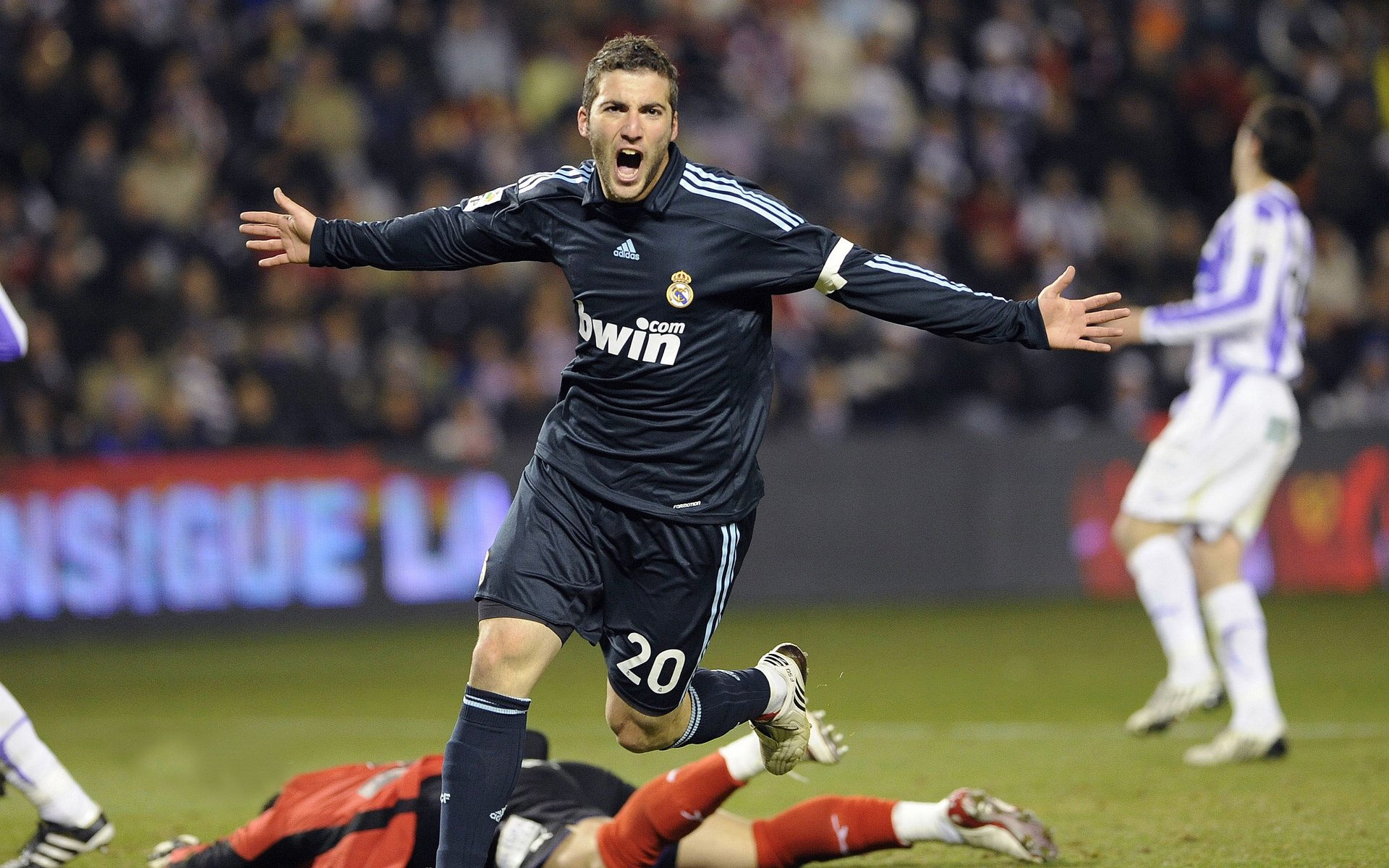 Kaiyun官方登录入口-博卡中卫遭遇轮番冲击,疲于应付,博卡出来的球星 第2张 Kaiyun官方登录入口-博卡中卫遭遇轮番冲击,疲于应付,博卡出来的球星 第2张